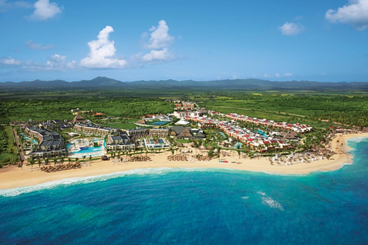 蓬塔卡纳布里斯莱斯Spa度假酒店 - 仅限成人 外观 照片 Aerial view of Secrets Cap Cana Resort & Spa